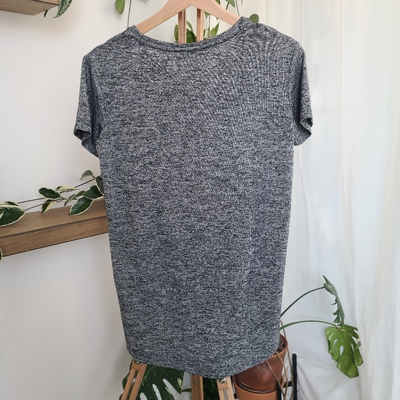 Twik flower patch t-shirt in like new condition - Picture 4 of 7